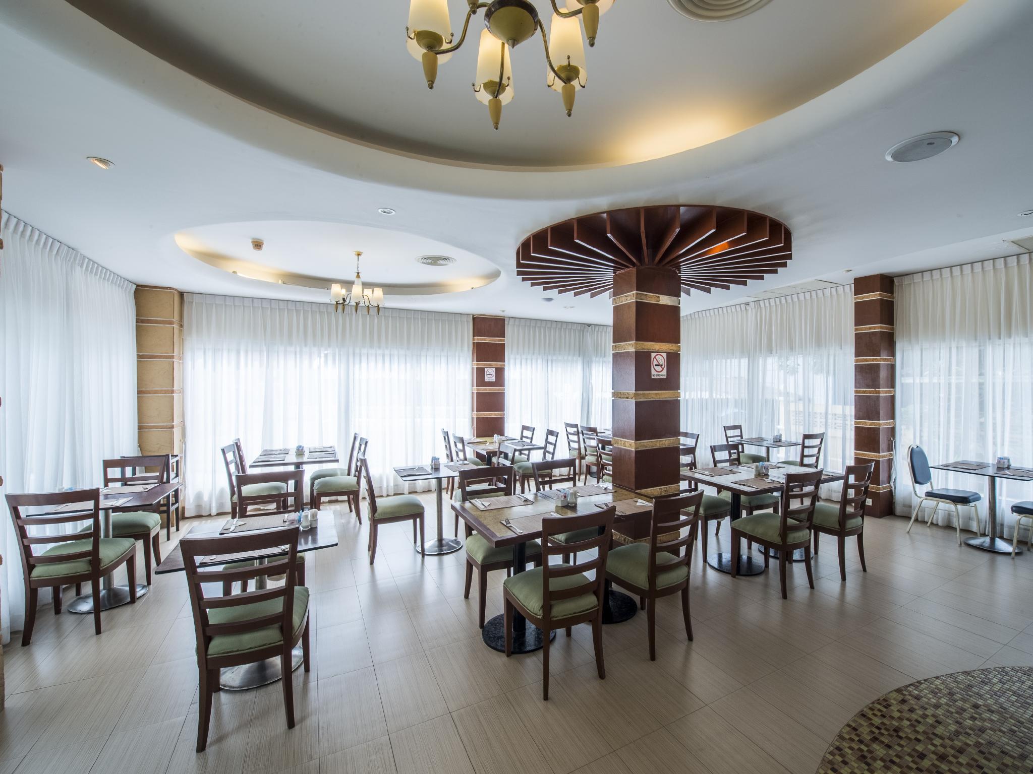 Kalim Resort Patong Екстер'єр фото