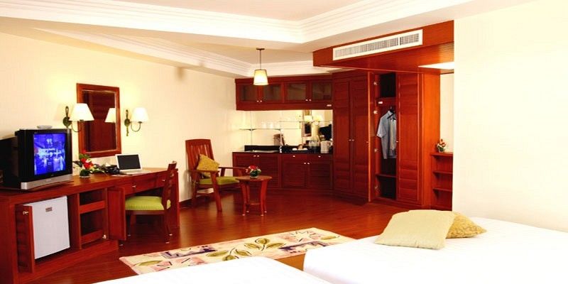 Kalim Resort Patong Екстер'єр фото